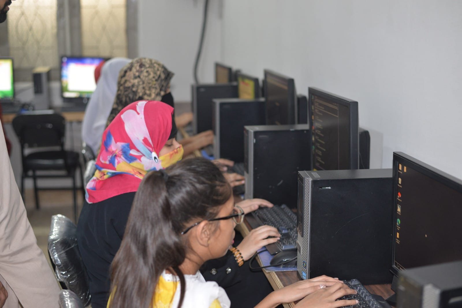 COMPUTER CLASS – Binae Welfare Association